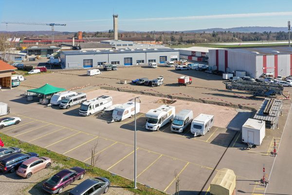 Wohnmobil-Parkplatz-Wohnwagen-Abstellen- Wohnmobil-Parkplatz-Wohnwagen-Abstellen-
